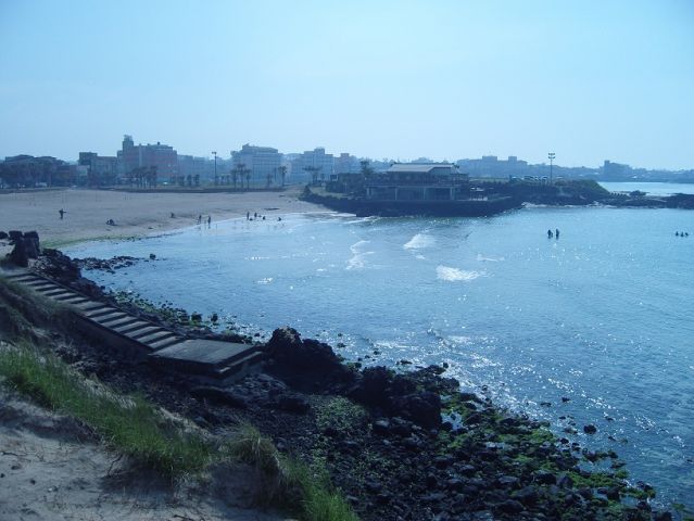 Une plage de l'île Jeju